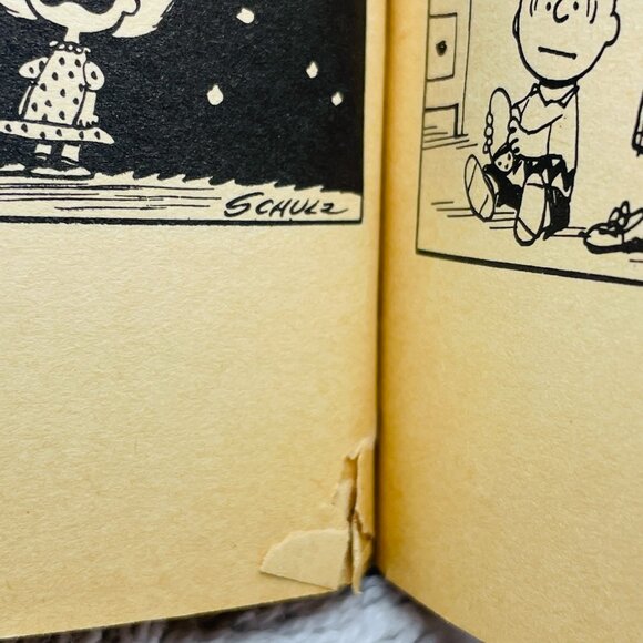 GVUC Book: "We're Right Behind You, Charlie Brown," Charles M. Schulz, Paperback - Picture 8 of 11
